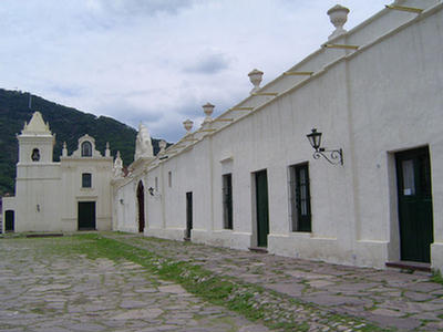 Unsplashed foto del Convento San Bernardo de Salta