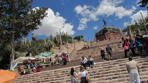 Foto del Monumento Indígena de Humahuaca, Jujuy.